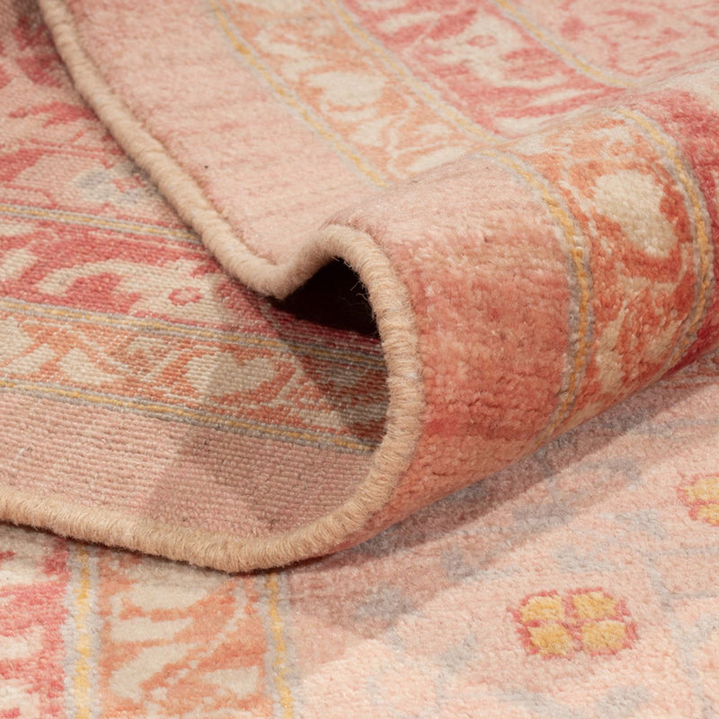 Ziegler Carpet - Ariana - 364 x 282 cm - lysrød