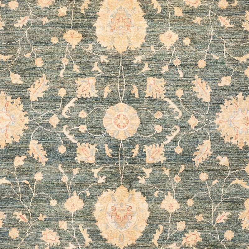 Ziegler Carpet - 392 x 302 cm - mintgrøn