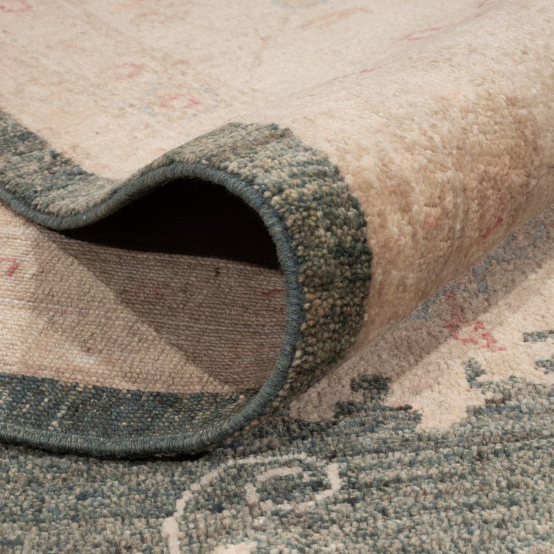 Ziegler Carpet - 392 x 302 cm - mintgrøn