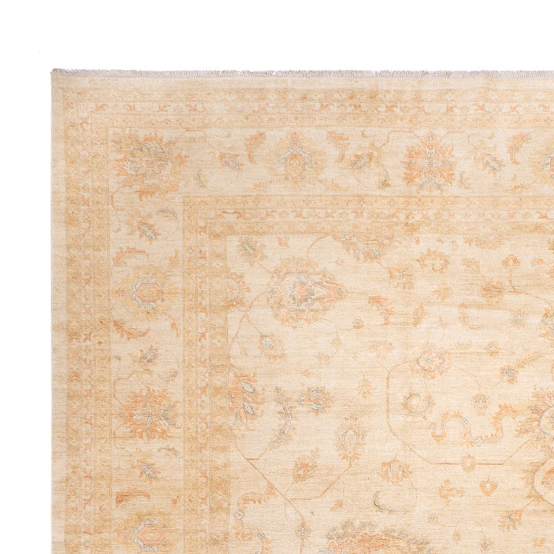 Ziegler Carpet - 585 x 396 cm - beige