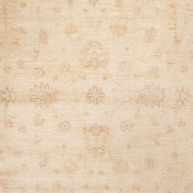 Ziegler Carpet - 488 x 398 cm - beige