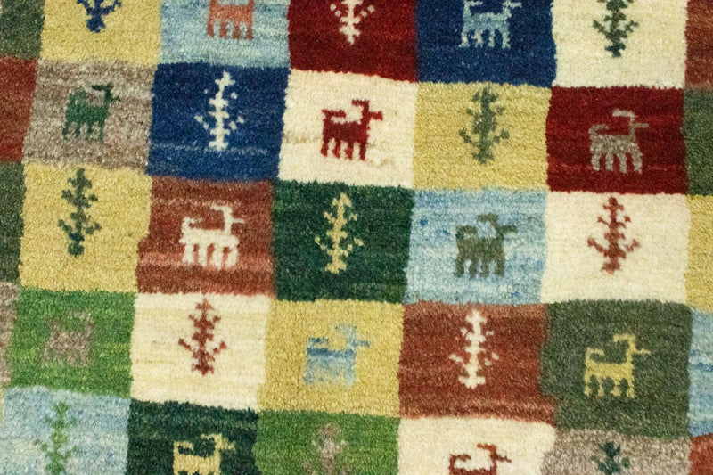 Gabbeh-tæppe - Persisk - 136 x 100 cm - farvet