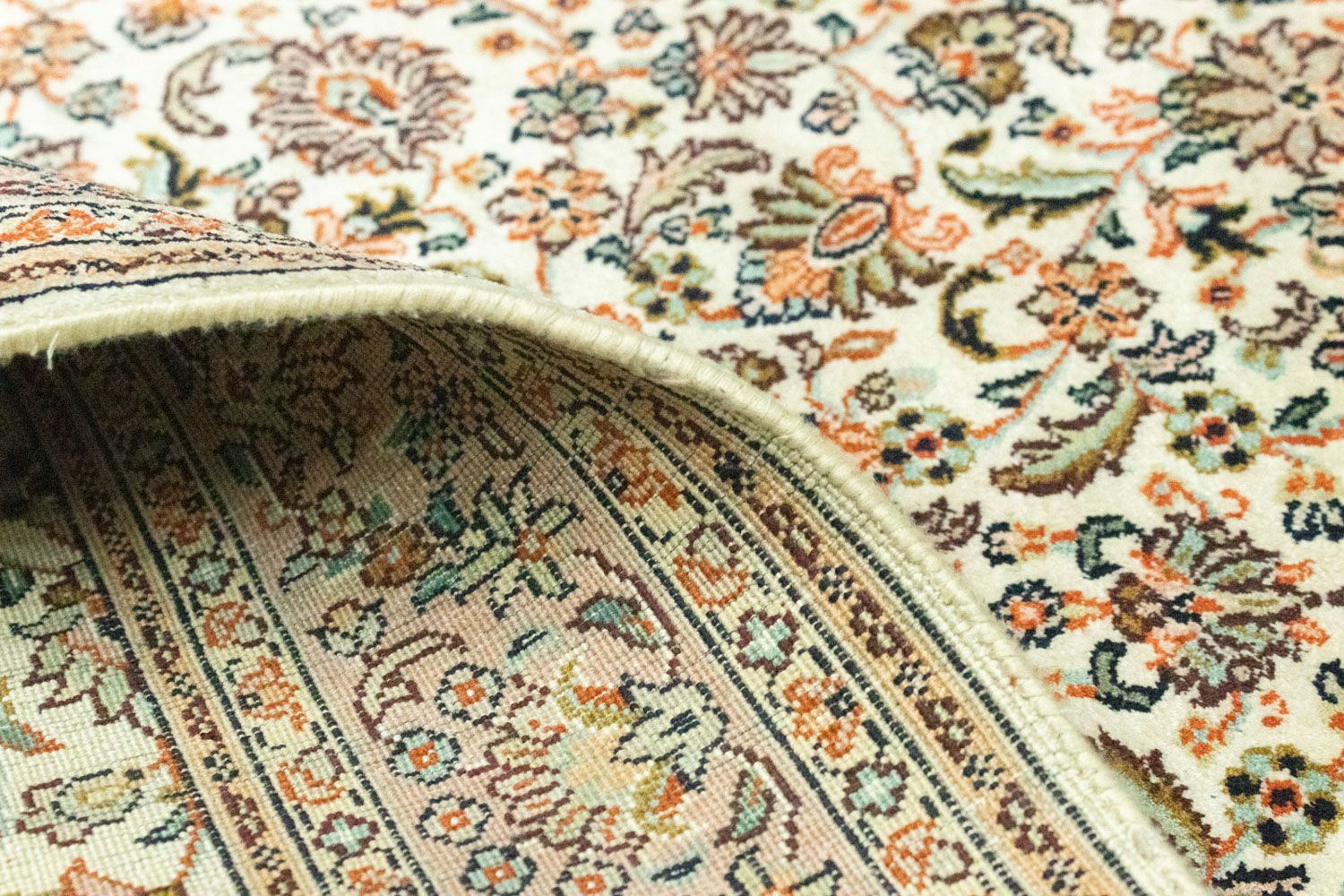 Silketæppe - Kashmir Silk - 124 x 78 cm - beige