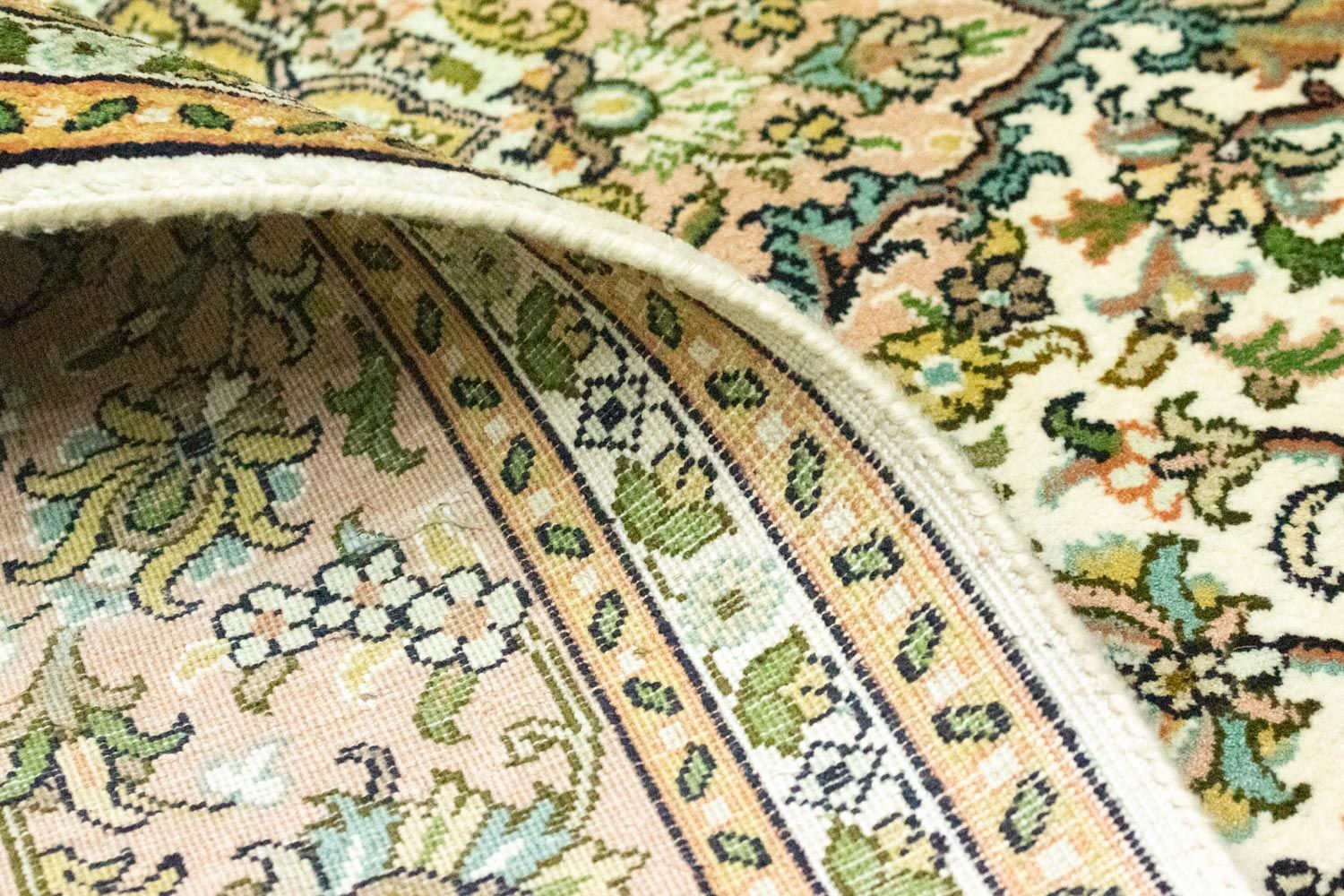 Silketæppe - Kashmir Silk - 183 x 125 cm - beige