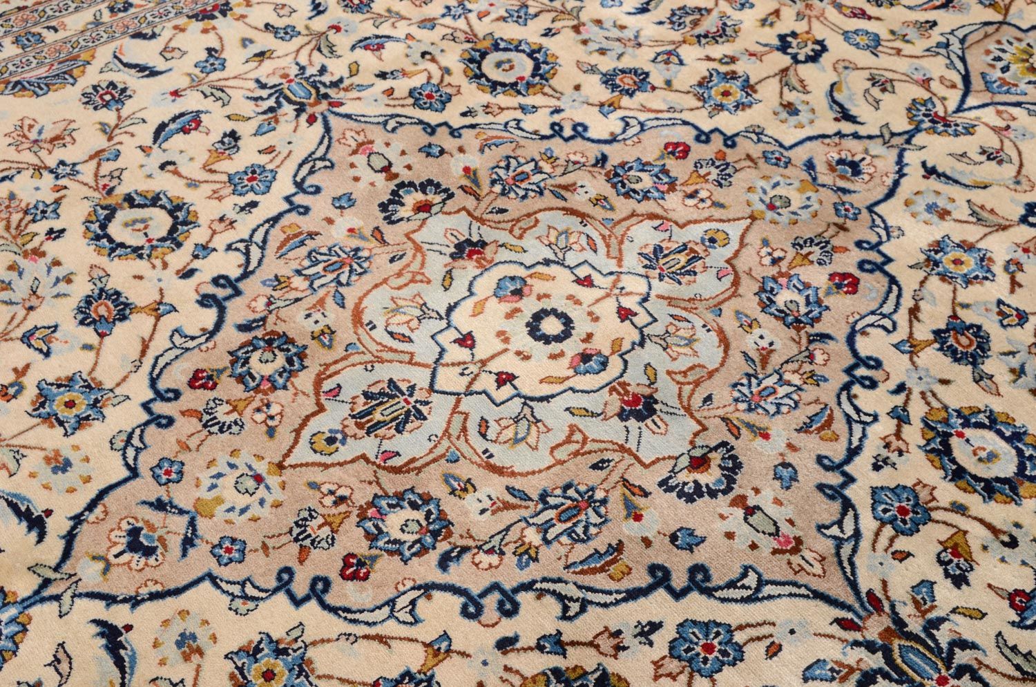 Persisk tæppe - Keshan - 379 x 241 cm - beige