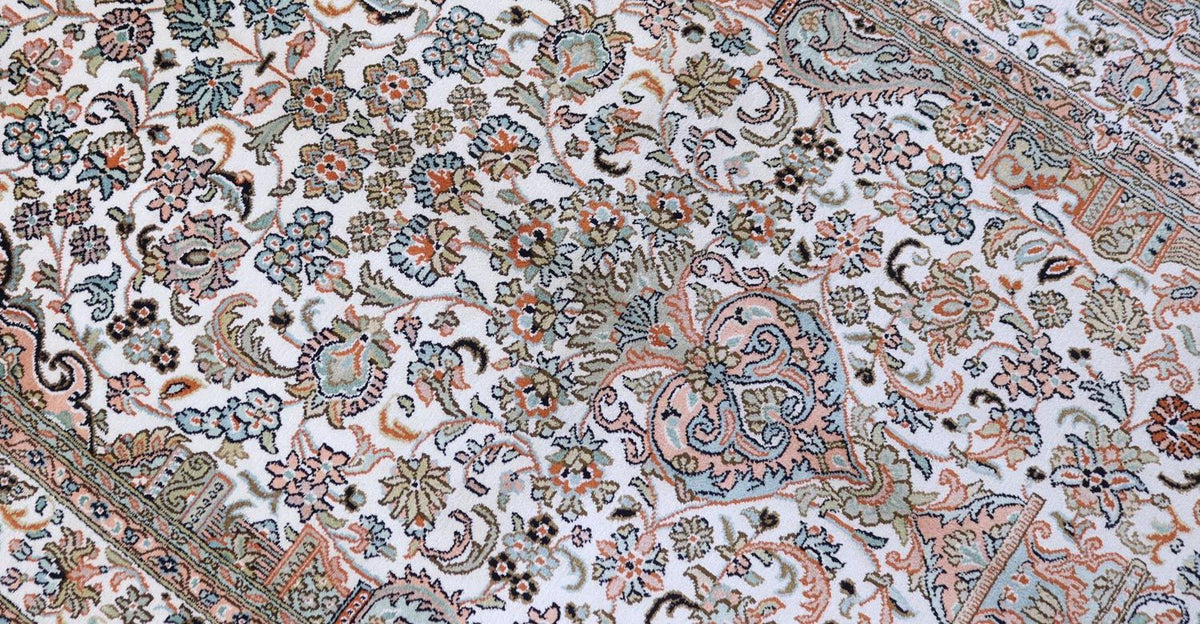 Silketæppe - Kashmir Silk - 158 x 96 cm - beige