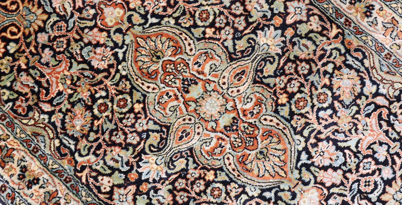 Silketæppe - Kashmir Silk - 124 x 77 cm - mørkeblå
