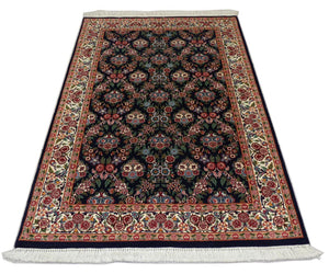 Orientalsk tæppe - 215 x 123 cm - sort
