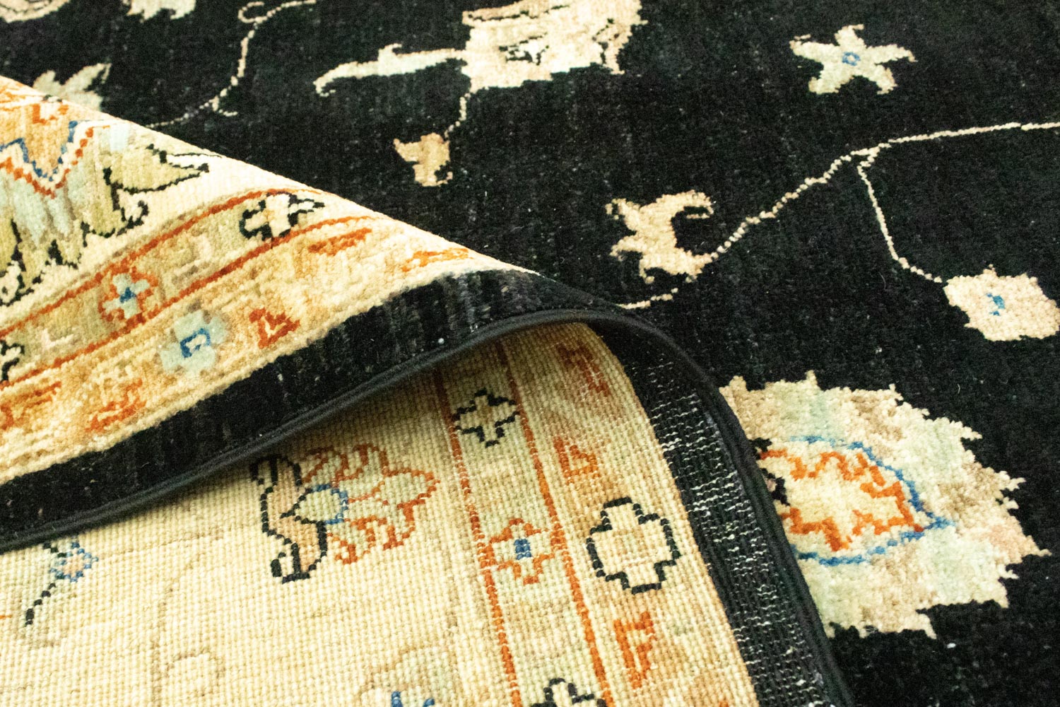 Ziegler Carpet - 357 x 248 cm - sort