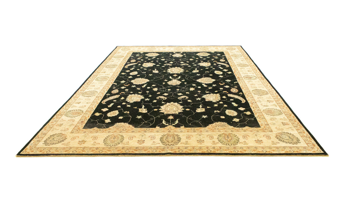 Ziegler Carpet - 357 x 248 cm - sort
