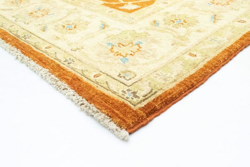Ziegler Carpet - 238 x 172 cm - lysrød
