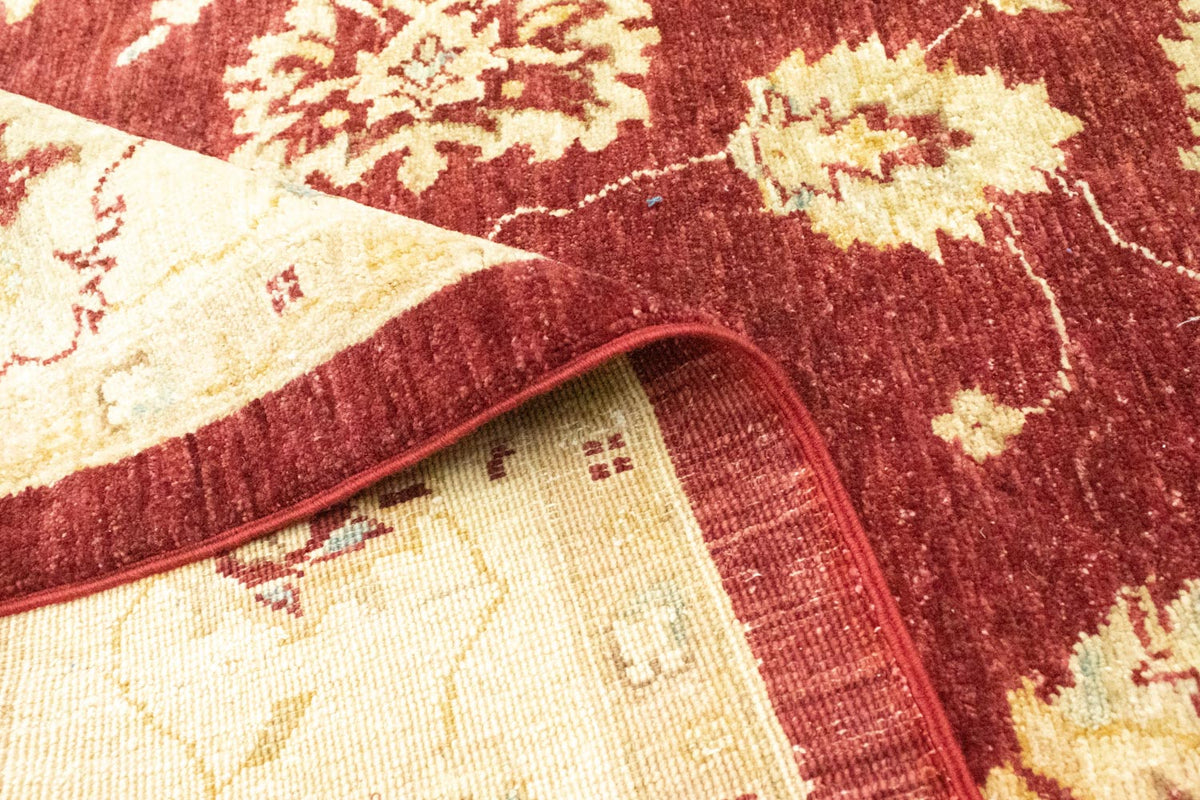 Ziegler Carpet - 246 x 192 cm - mørkerød