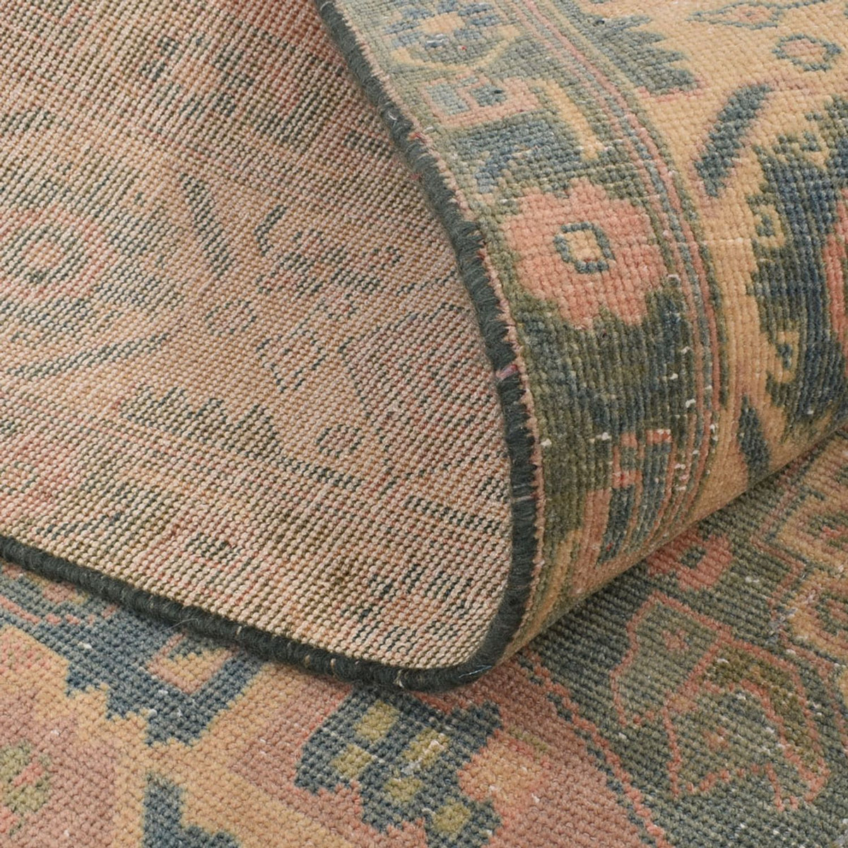 Vintage tæppe - 233 x 163 cm - lysrød