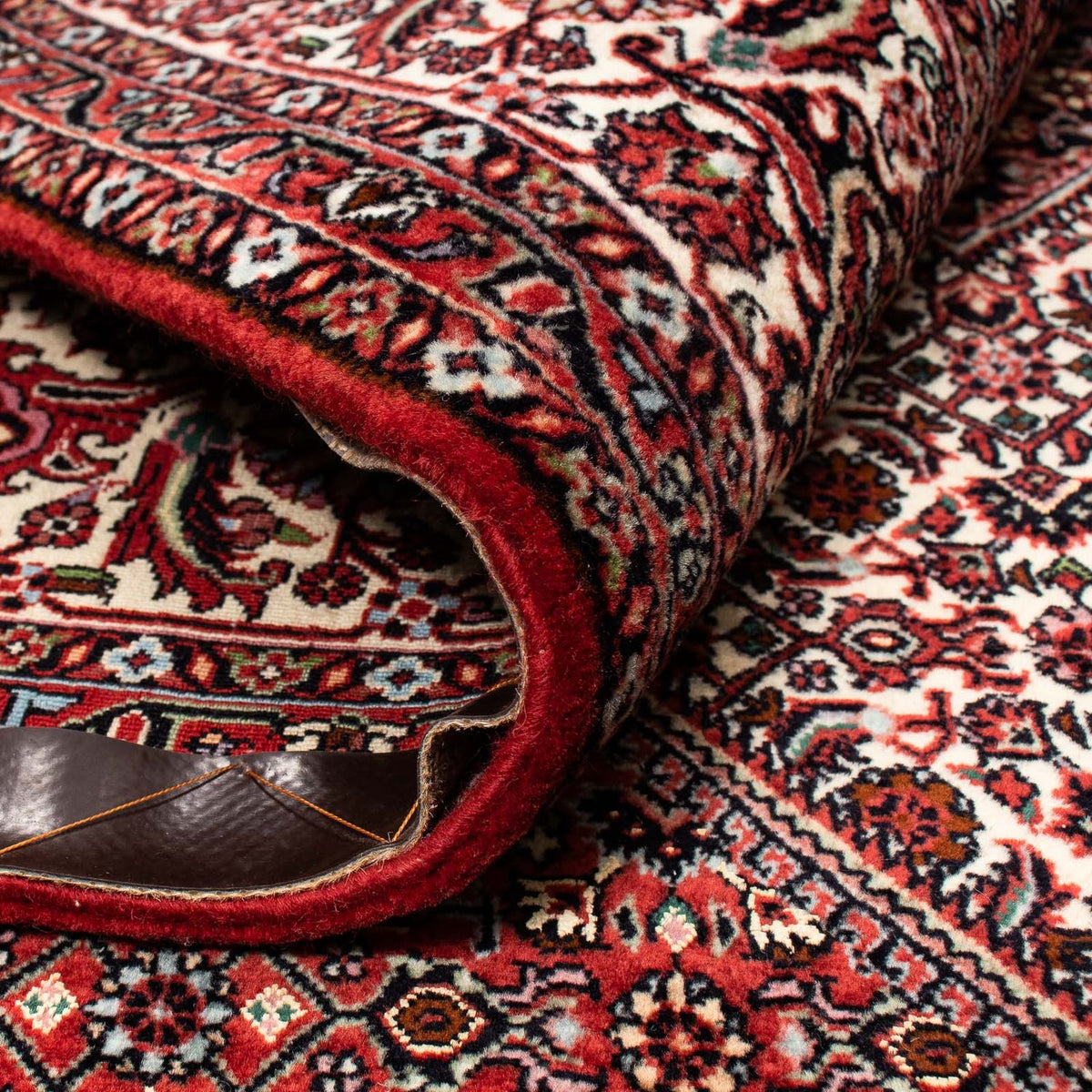 Persisk tæppe - Bijar - 252 x 208 cm - mørkerød