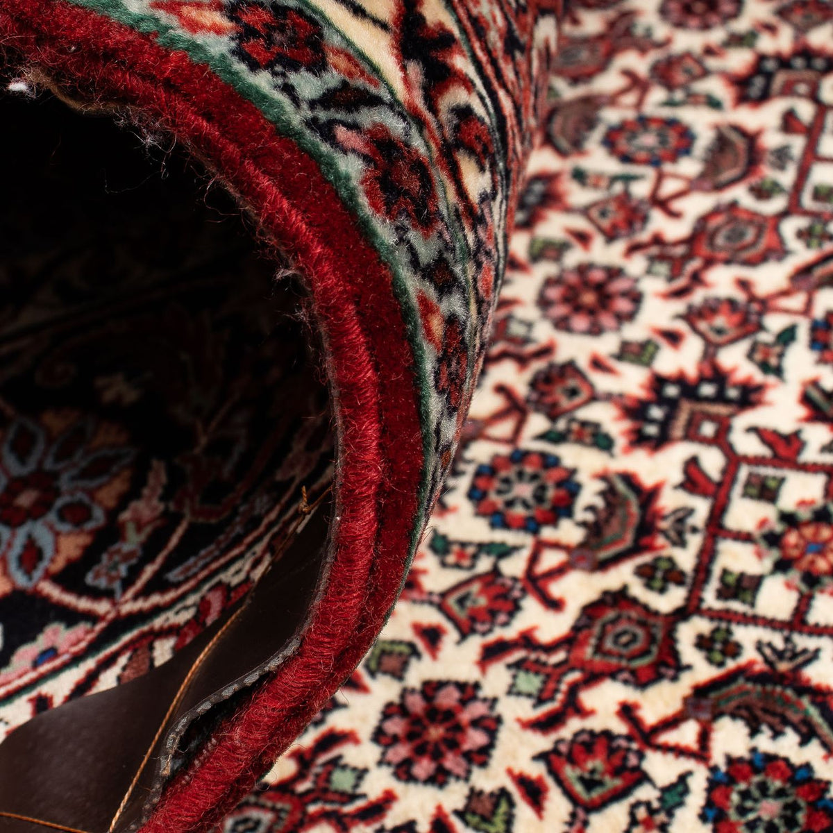 Persisk tæppe - Bijar - 238 x 196 cm - mørkerød