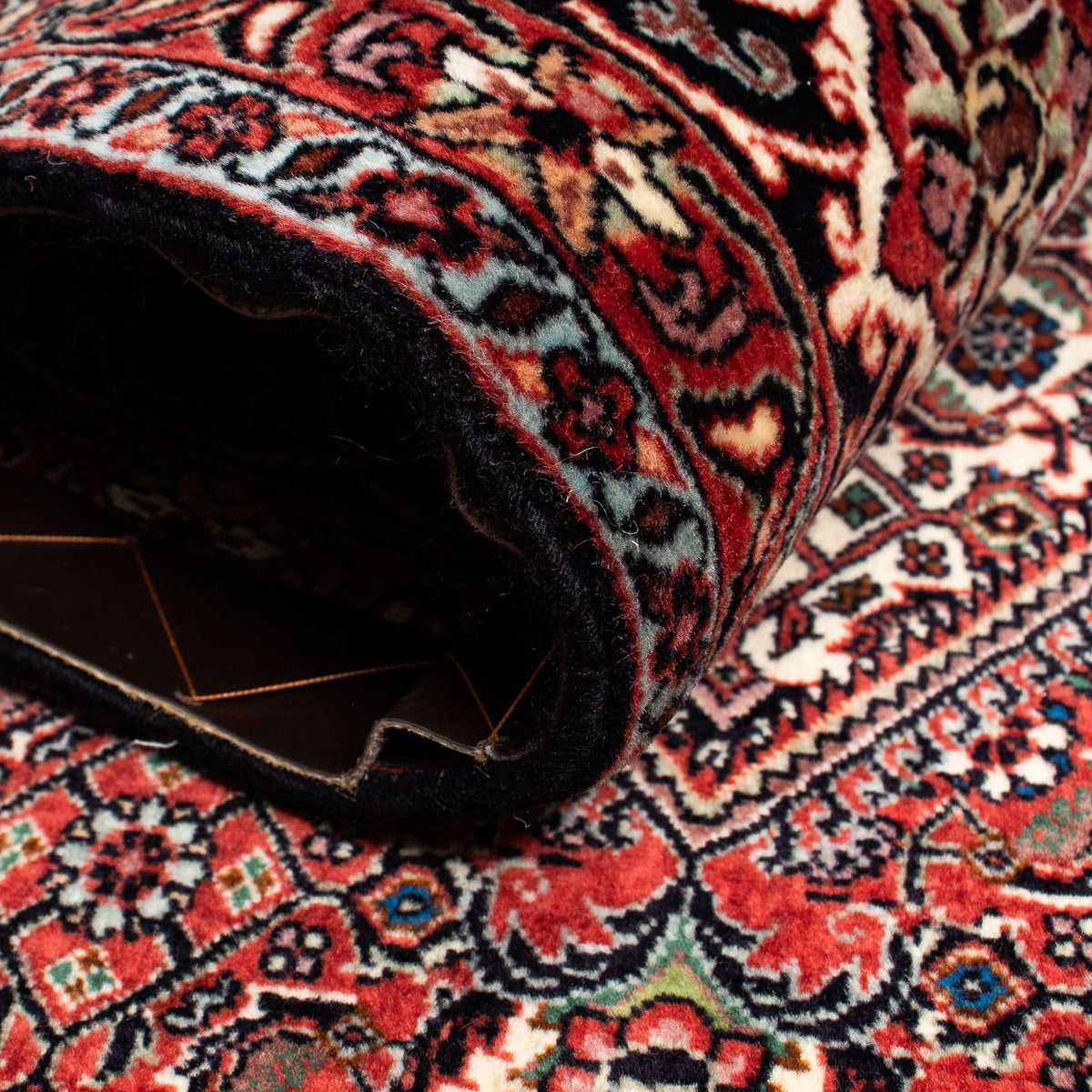 Persisk tæppe - Bijar - 249 x 200 cm - mørkerød