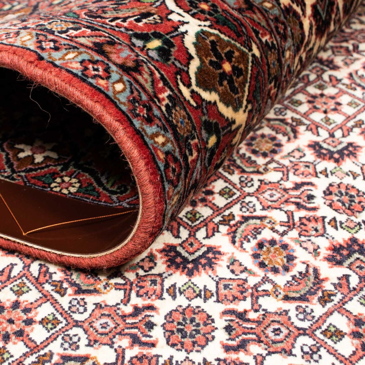 Persisk tæppe - Bijar - 240 x 173 cm - mørkerød