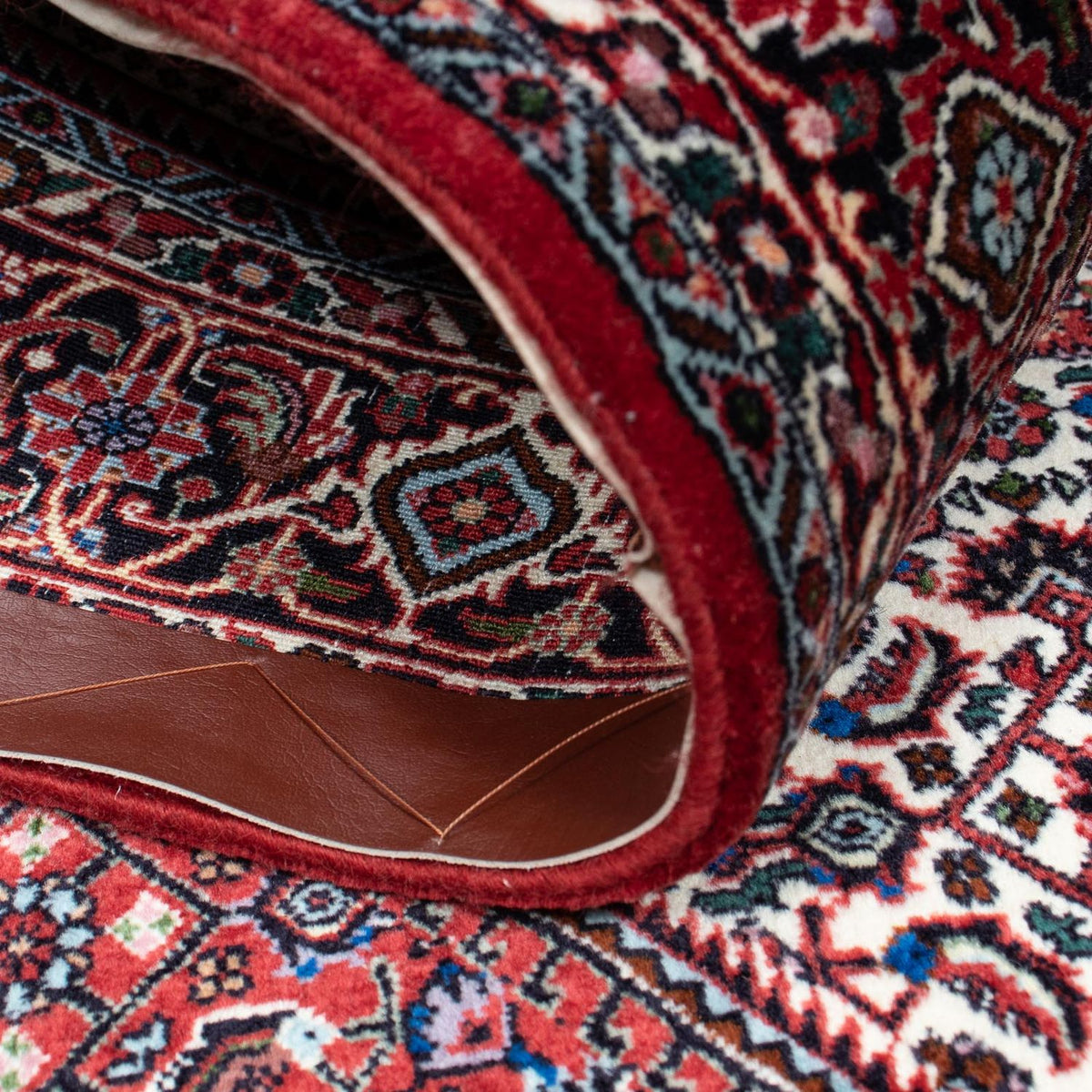 Persisk tæppe - Bijar - 228 x 132 cm - lysrød