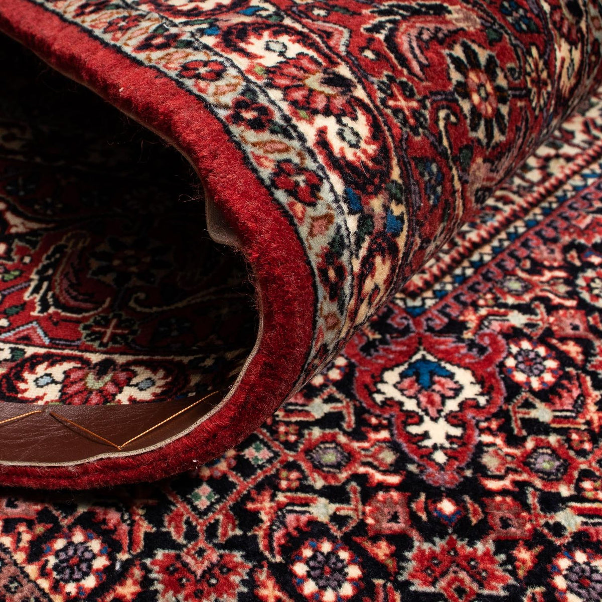 Persisk tæppe - Bijar - 255 x 205 cm - mørkerød