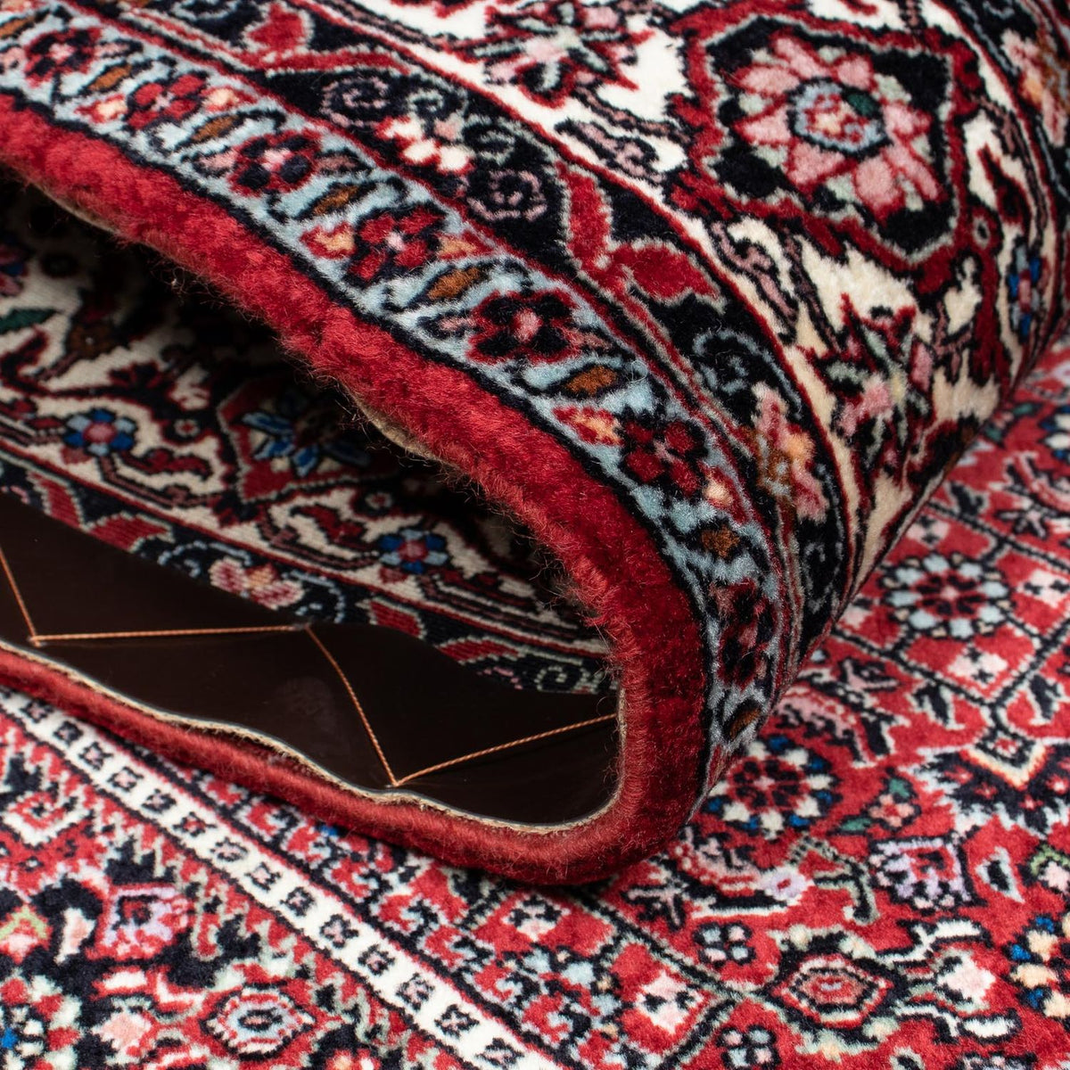 Persisk tæppe - Bijar - 209 x 132 cm - lysrød