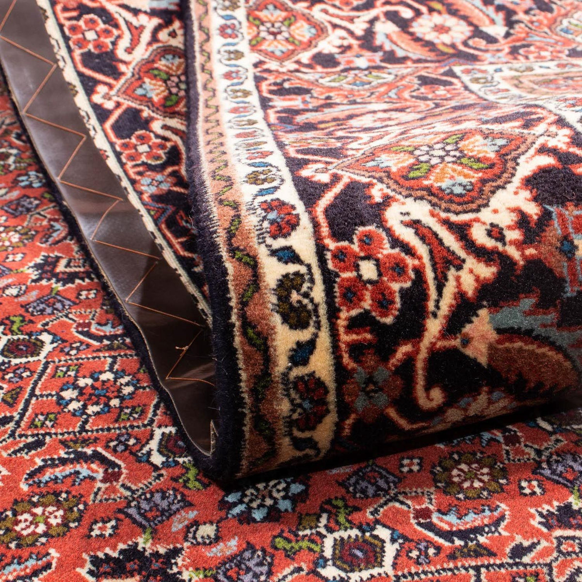 Persisk tæppe - Bijar - 246 x 172 cm - mørkerød