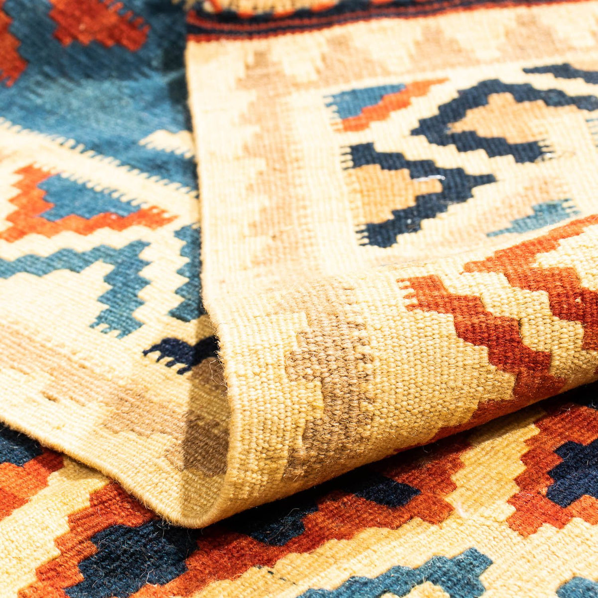 Kelim-tæppe - orientalsk firkantet  - 105 x 102 cm - flerfarvet