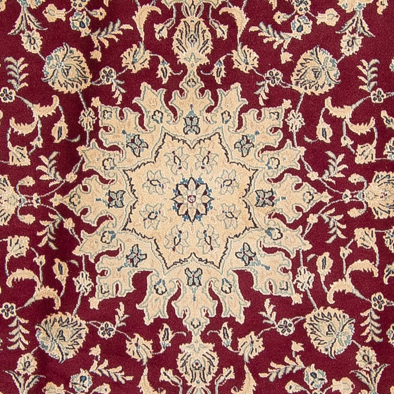 Persisk tæppe - Nain rundt  - 245 x 245 cm - mørkerød