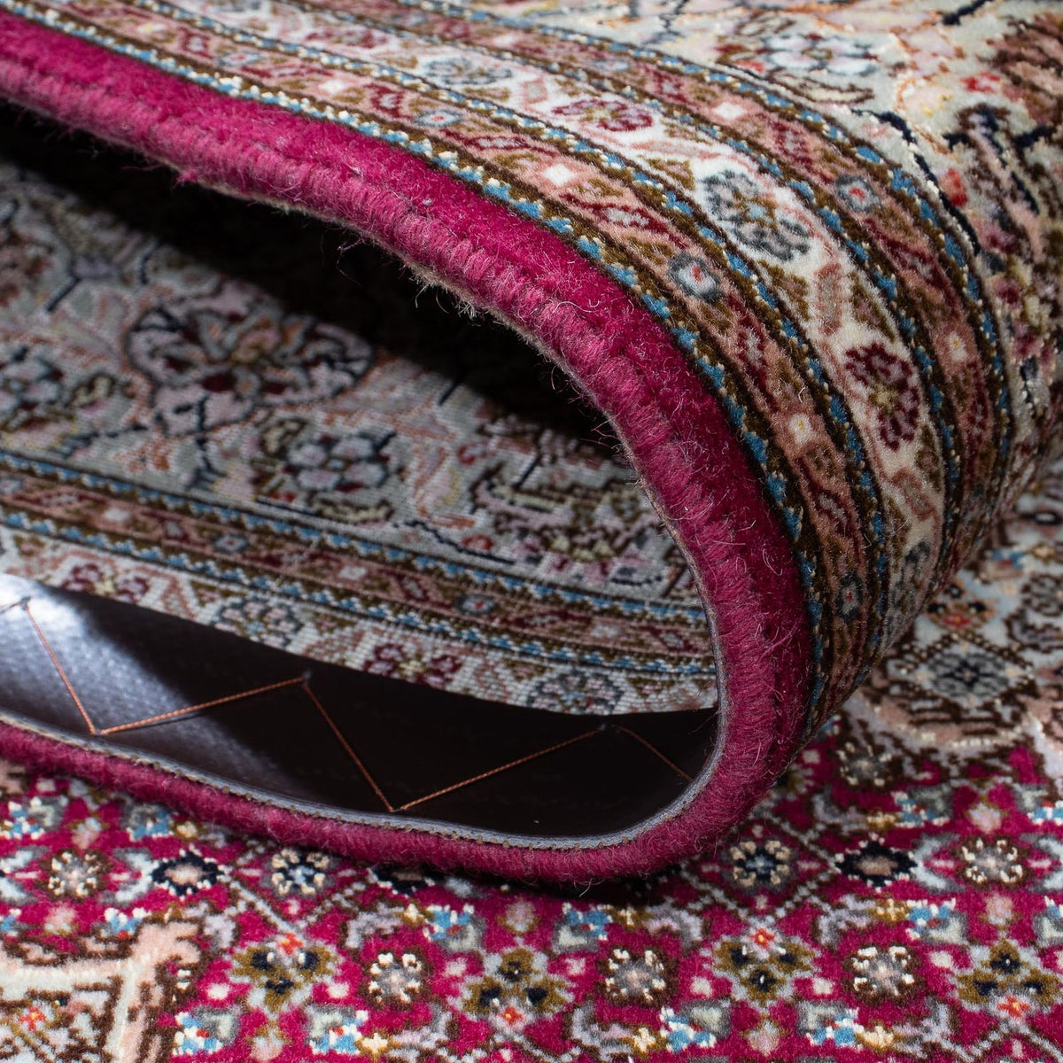 Persisk tæppe - Tabriz - 206 x 153 cm - mørkerød