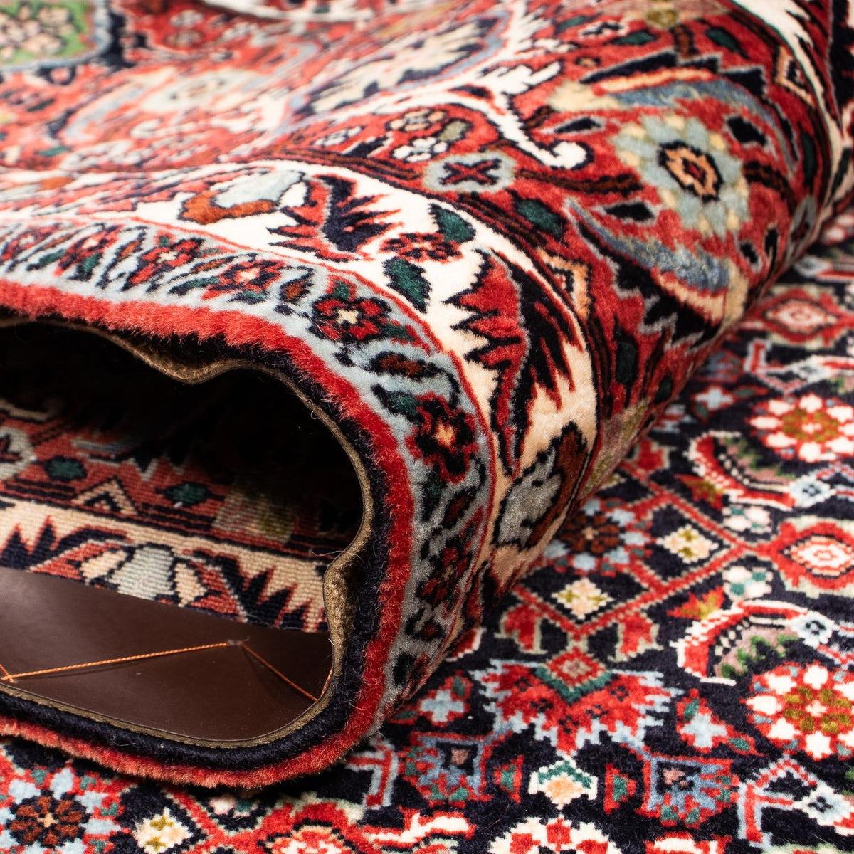 Persisk tæppe - Bijar - 248 x 205 cm - mørkerød