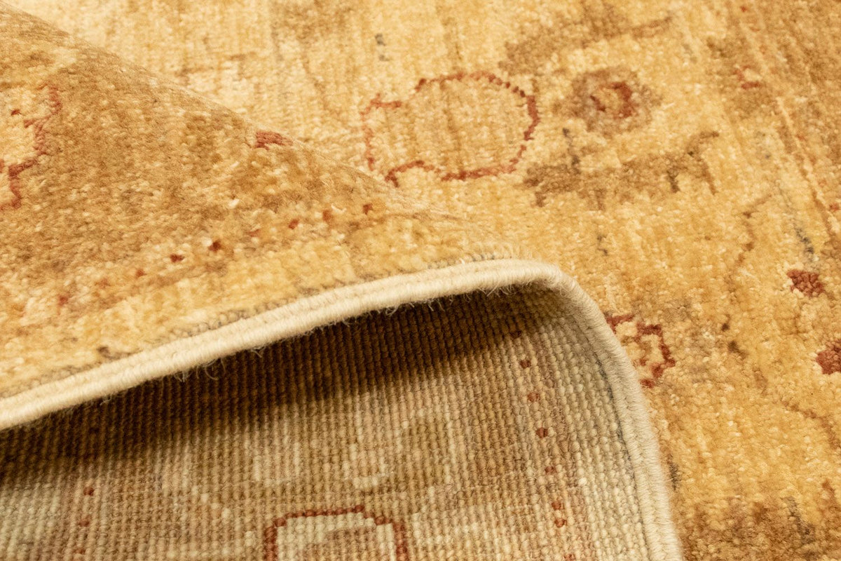 Ziegler Carpet - 120 x 77 cm - mørk beige