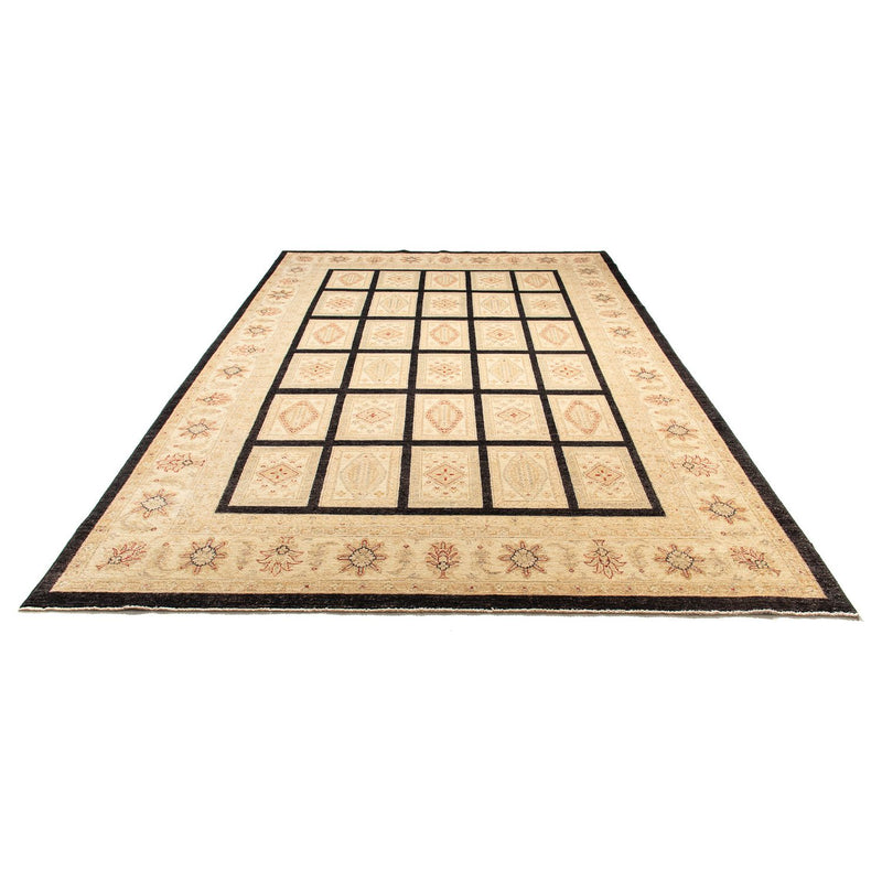 Ziegler Carpet - Bakhtiari - 377 x 239 cm - lys beige