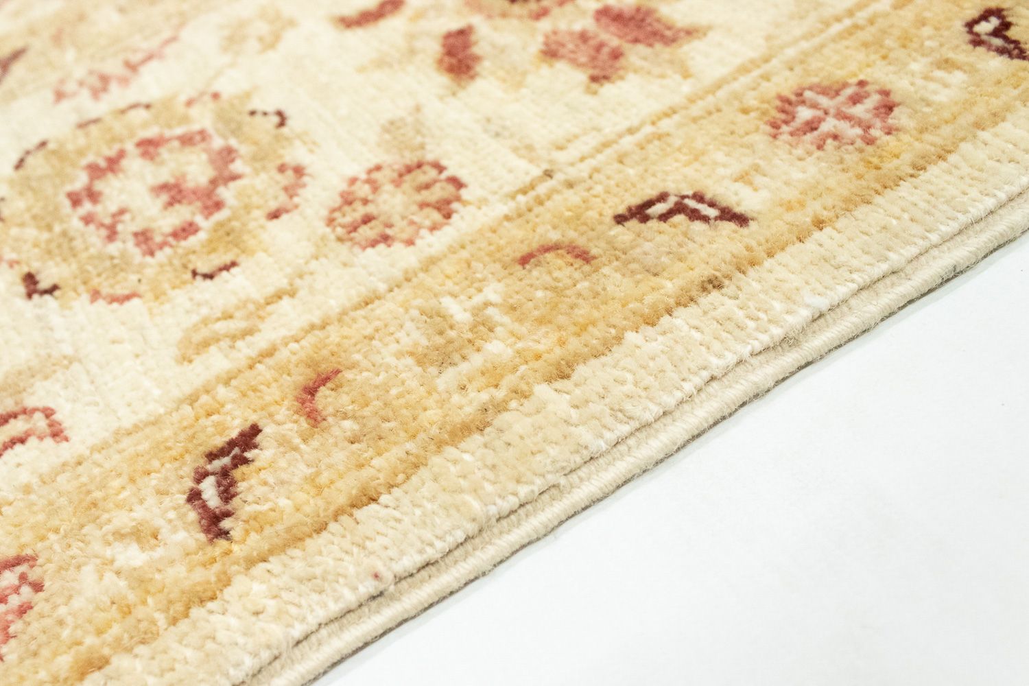 Ziegler Carpet - 176 x 128 cm - beige