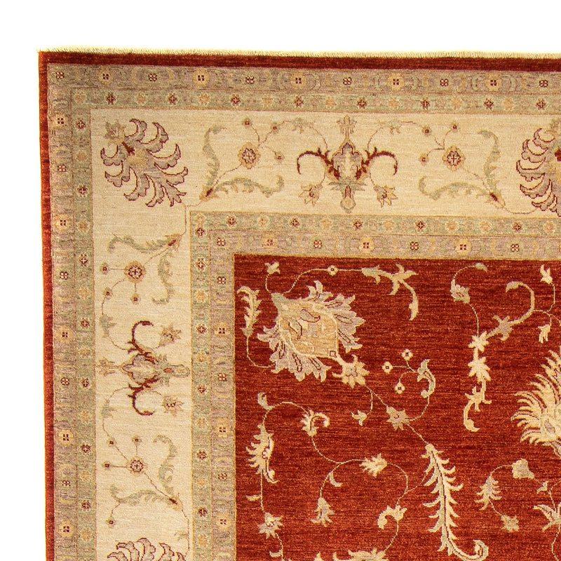 Ziegler Carpet - 350 x 254 cm - mørkerød