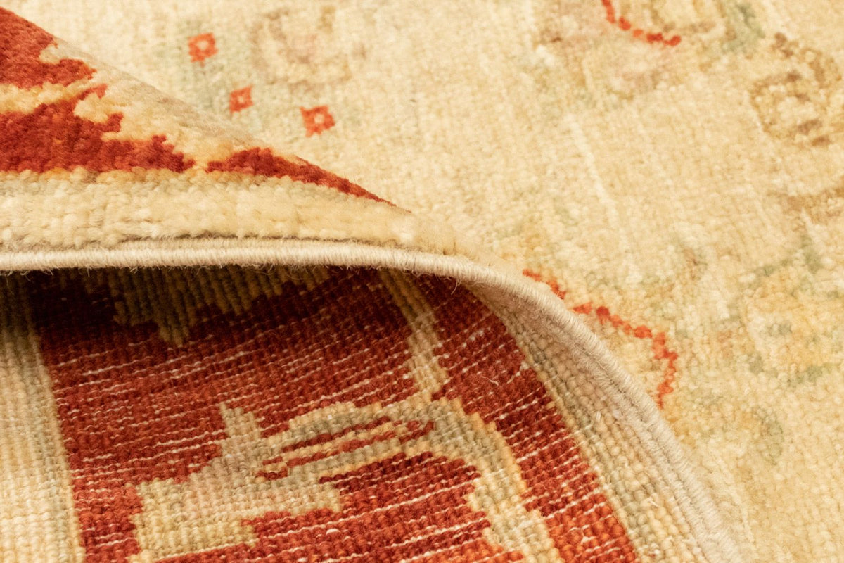 Ziegler Carpet - 117 x 83 cm - beige