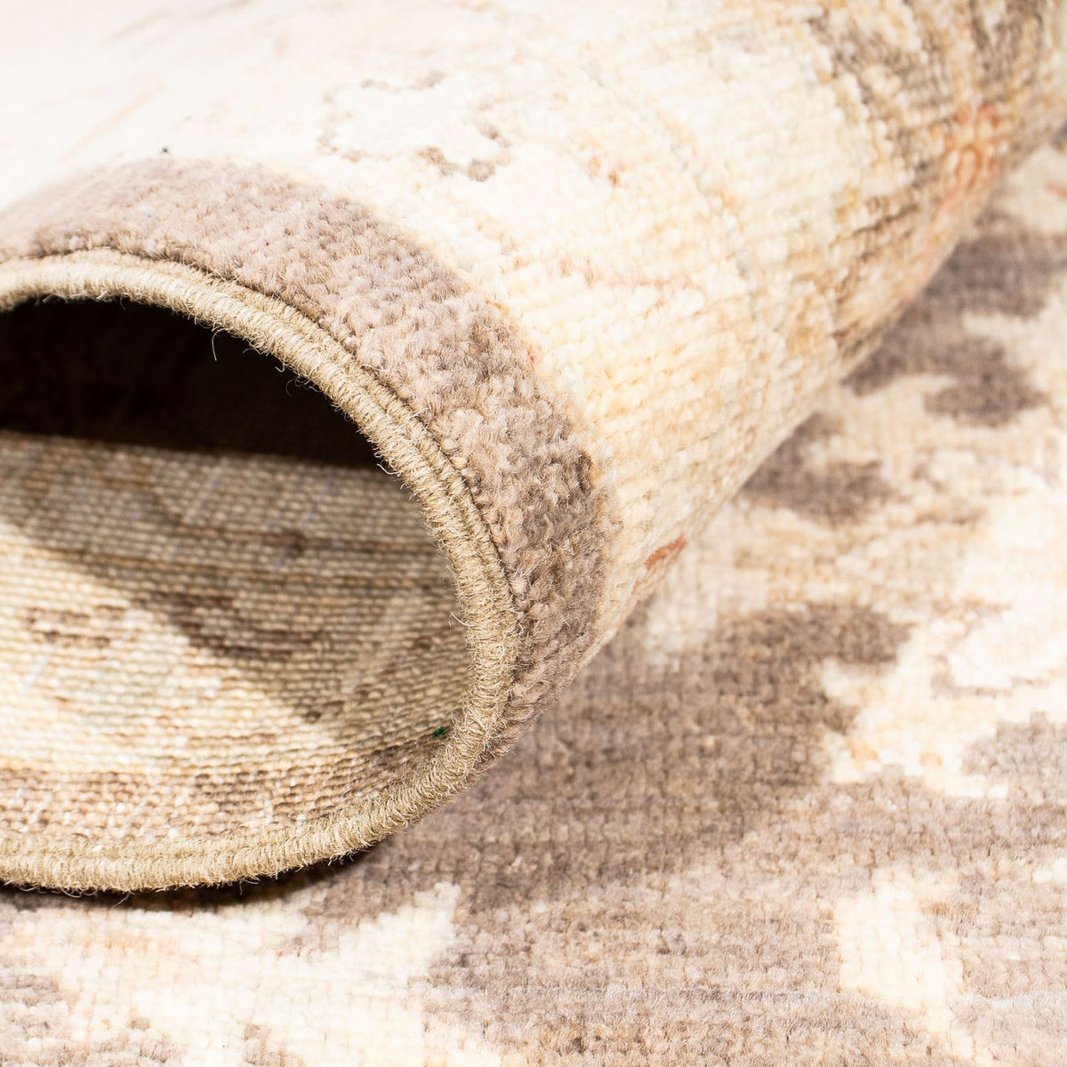 Ziegler Carpet - 236 x 166 cm - beige