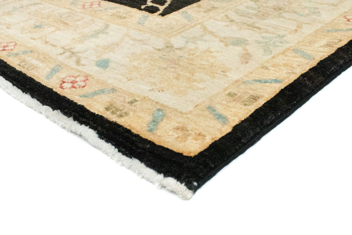 Ziegler Carpet - 195 x 153 cm - sort