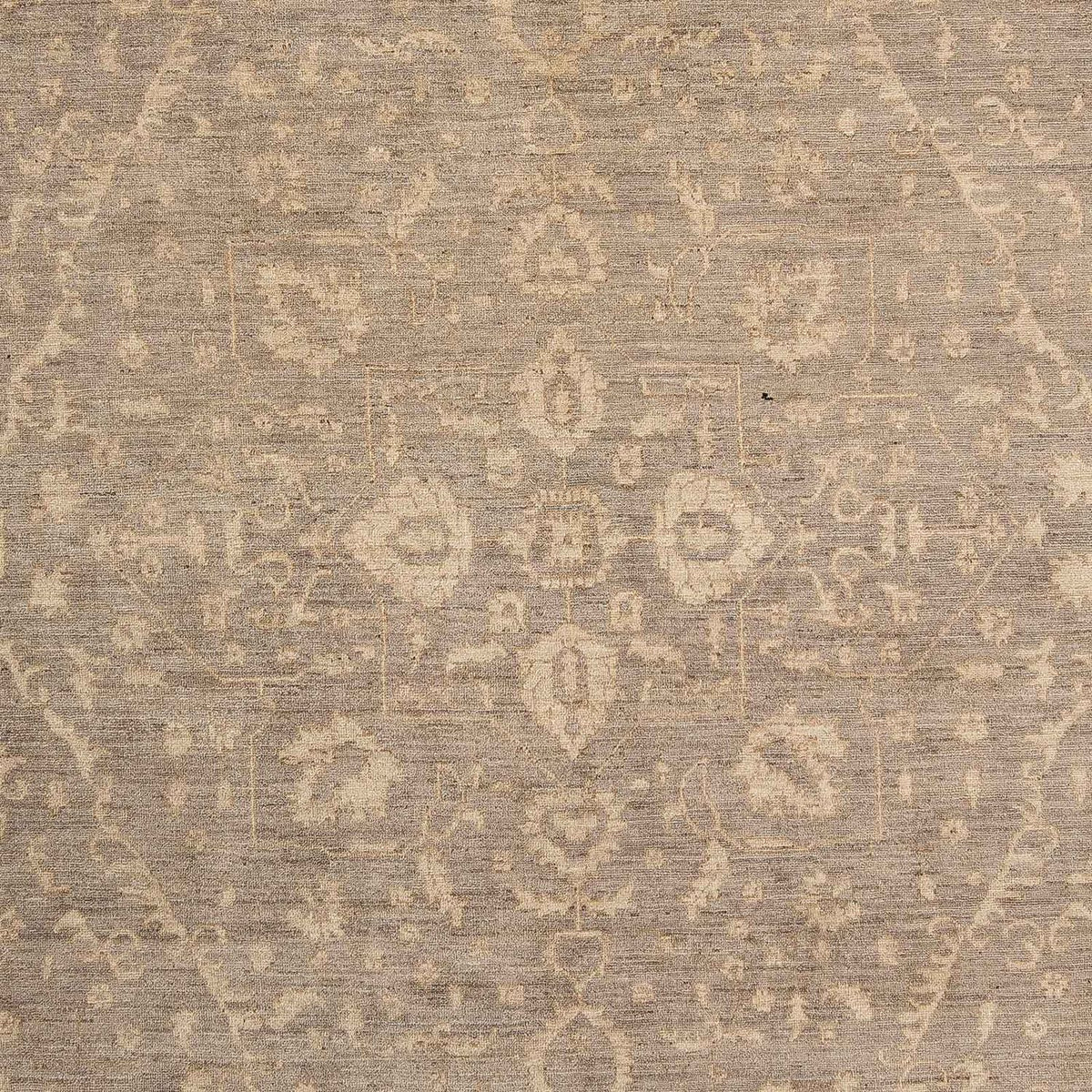 Ziegler Carpet - 303 x 261 cm - lys brun