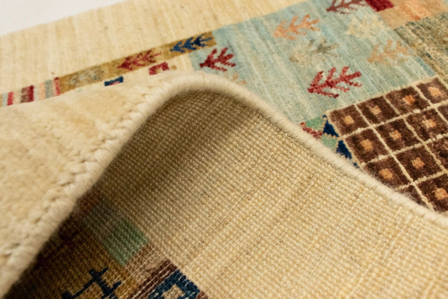 Designer tæppe - 137 x 70 cm - beige